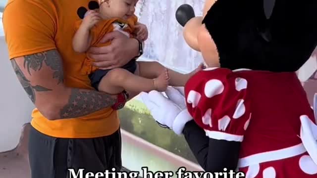 If that was me that would have made my entire day to make a baby that happy
