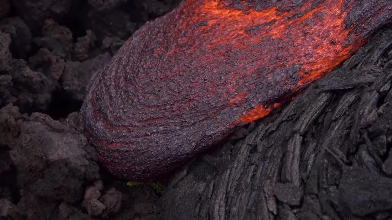 Volcano eruptions - lava flow - lava volcano erupting!