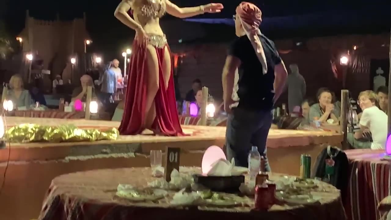 Belly Dance - Dubai Desert Safari