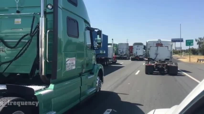 LA Truckers Protest State Law That Limits Use Of Independent Contract Drivers