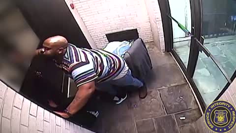 Black Man Punches & Stomps Asian Woman 125 Times on Surveillance Video