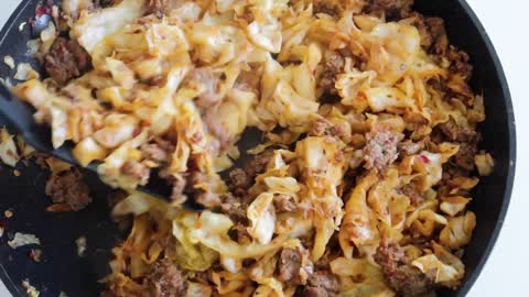 Nice And Easy Ground Beef & Cabbage