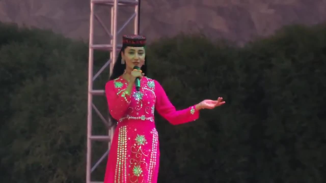 CHINESE TAJIK
