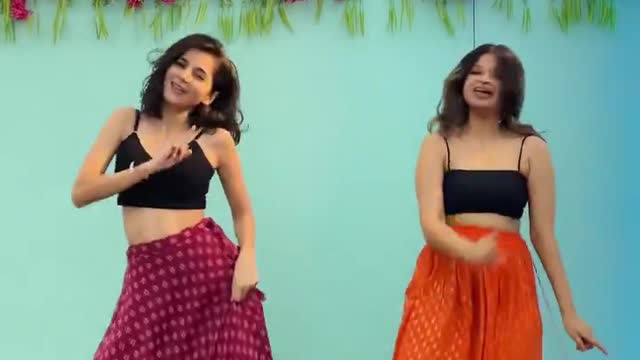 Beautiful Indian girls dance video