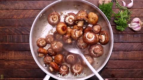 Creamy Garlic Mushrooms and Bacon