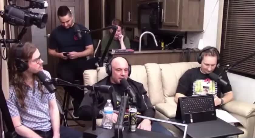 Timcast IRL guests Joe Rogan, Alex Jones slam media narratives