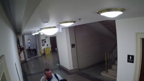 3237LHOBGRStair1_2021-01-05_17h00min03s260ms.mp4