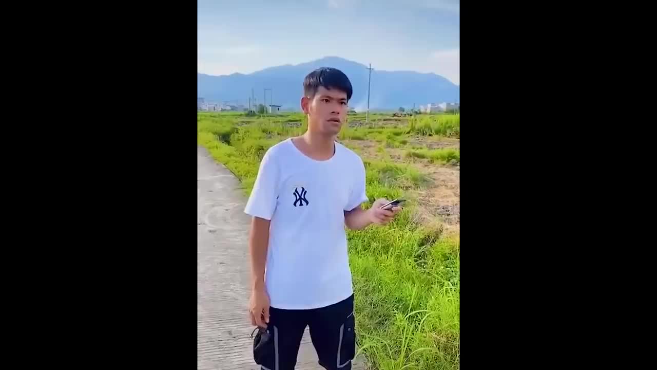 Totally random funny video