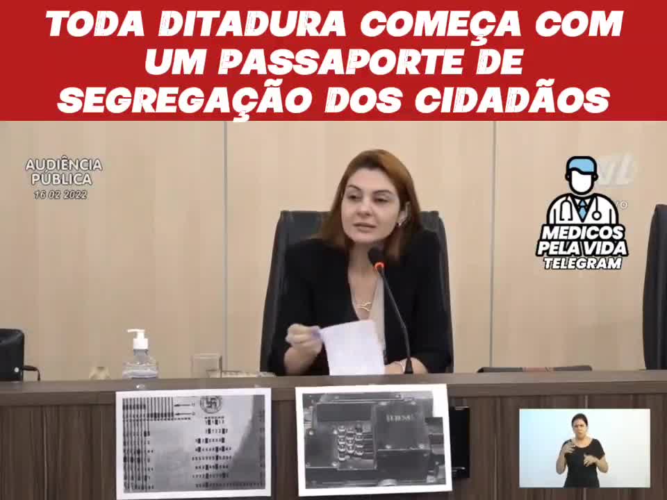 Aqueles que não conhecem a história estão fadados a repeti-la. Edmund Burke