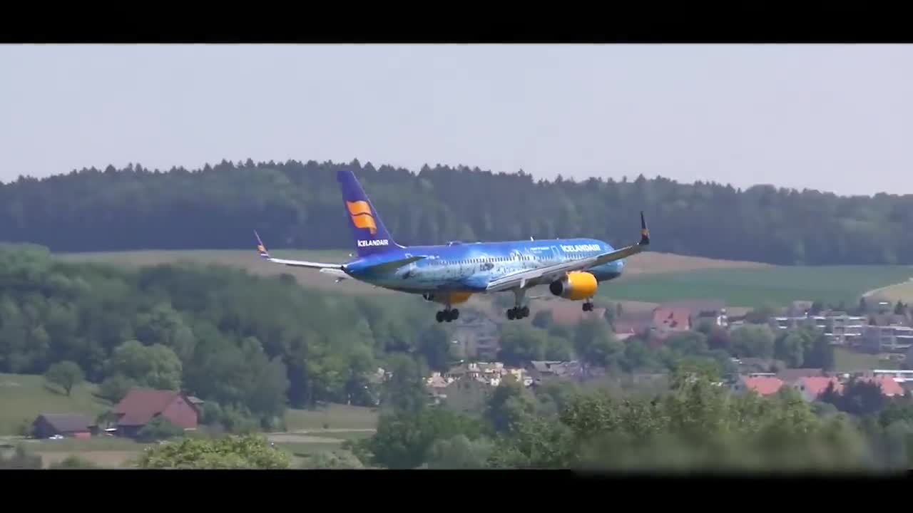 Top 10 Biggest and Fastest Airplane ever... must watch