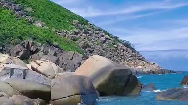 The scenery is beautiful and colorful