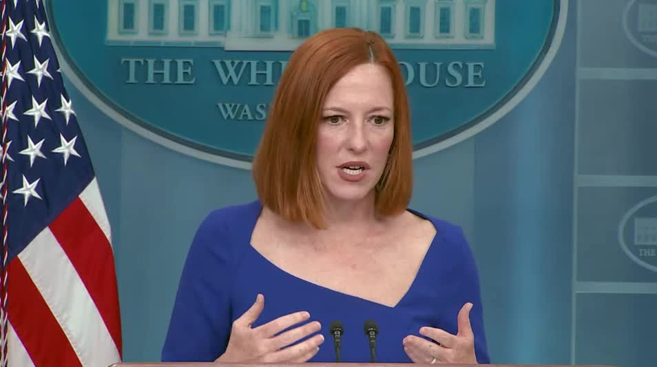 Psaki gets emotional during her last press briefing