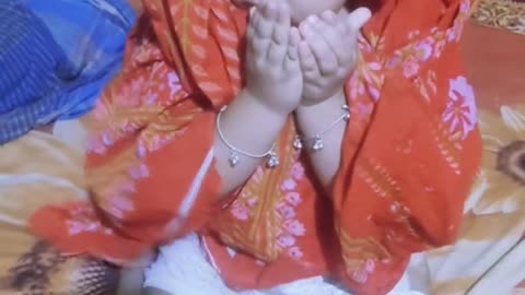 When the cute baby prays beautifully to Allah #pray