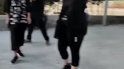 Girls' fights in Iran and the use of sword