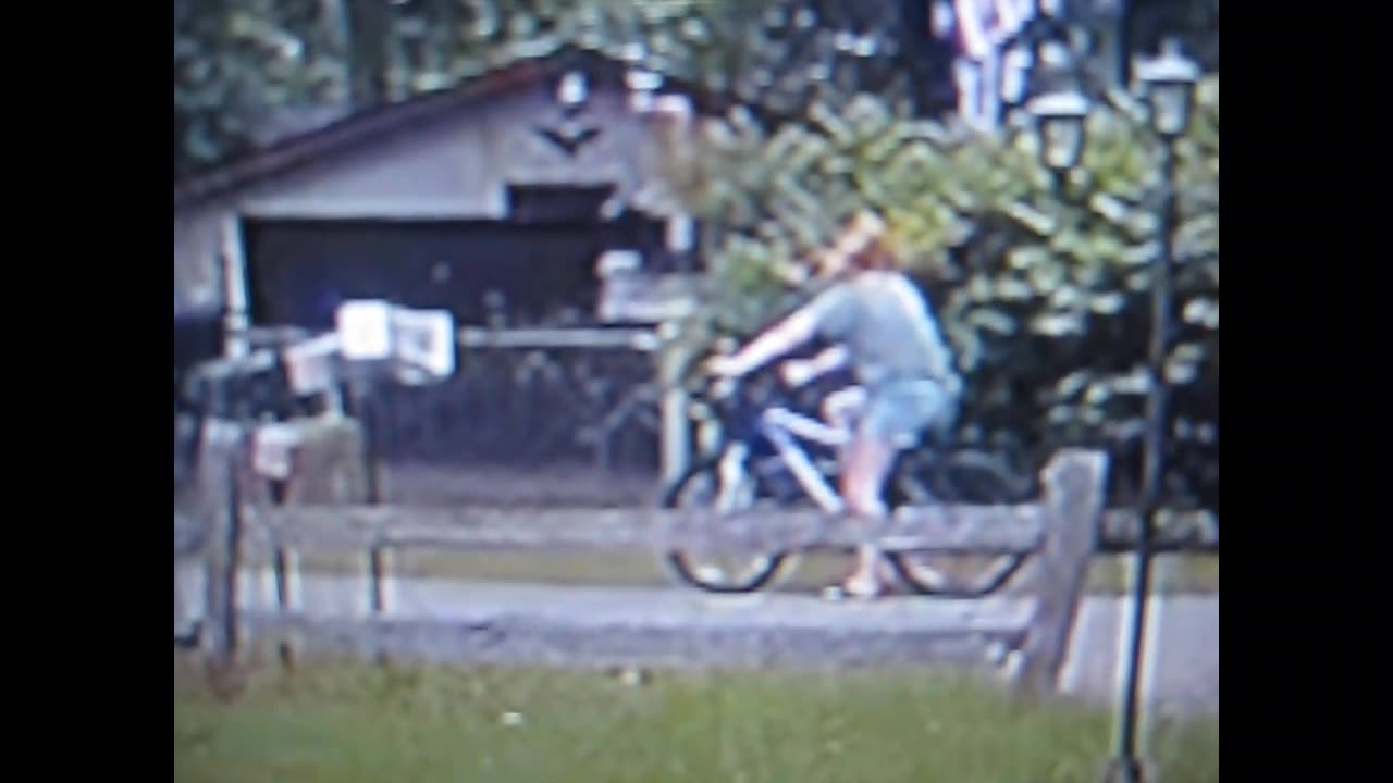 mom spots stalkers camera out to the rd on the fence