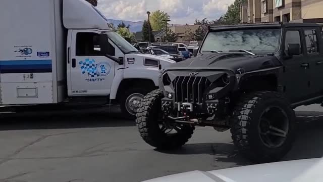 2040# Pretty Weird Jeep