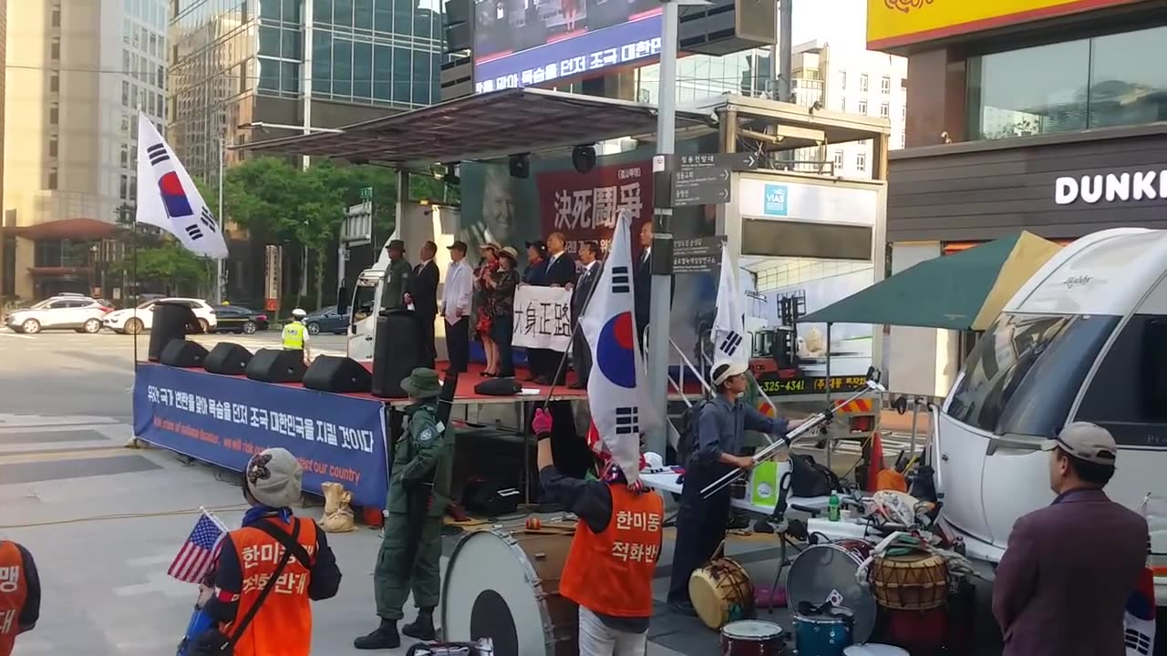 20180528_V3_S01(HccbxQWKvGg)대한문(국본) 집회, 애국가 부르며 마무리