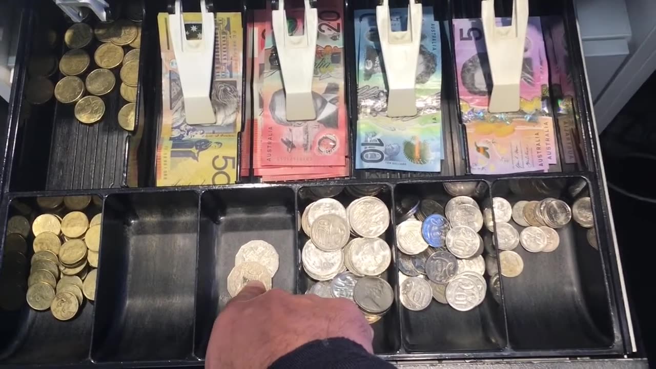 Till Counting, Cash Handling and Best Practices - Working in a Retail Store & Fuel Station