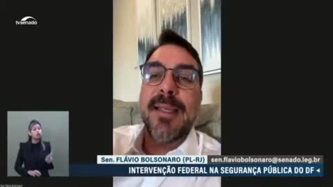 Flávio Bolsonaro explica o motivo de ter votado contra intervenção federal no DF