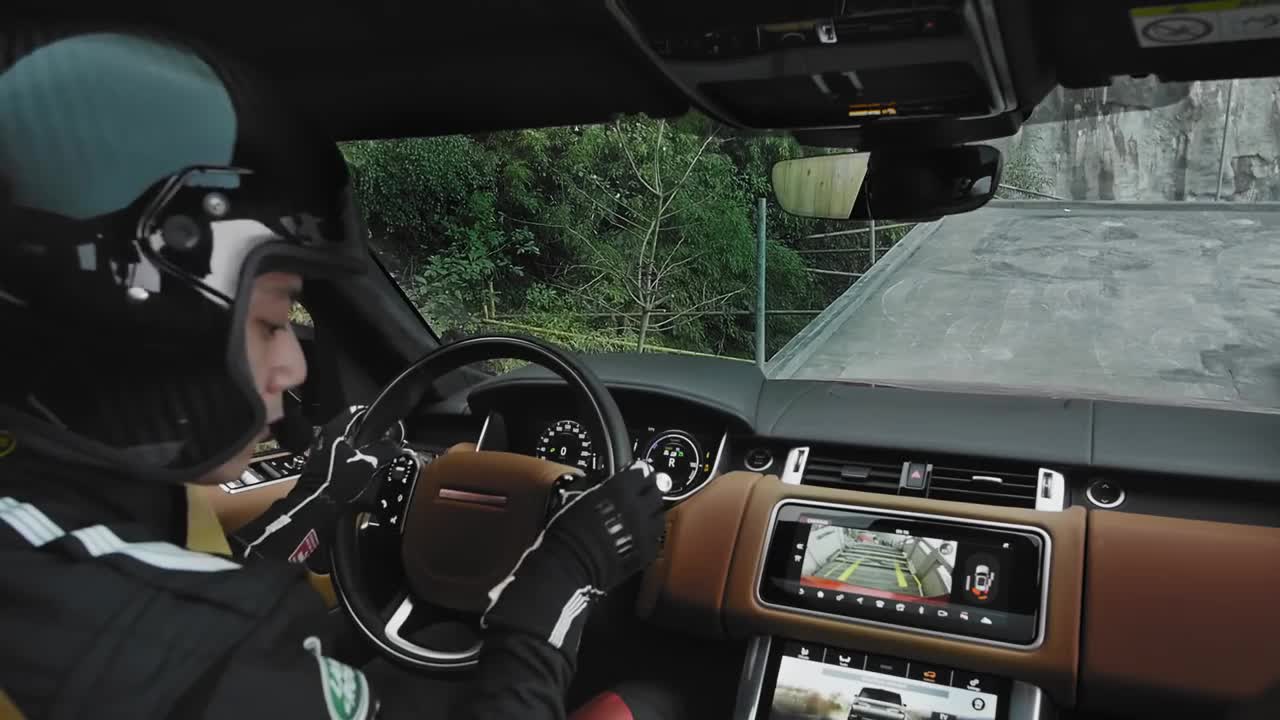 The Drive - Range Rover Sport - Dragon Challenge