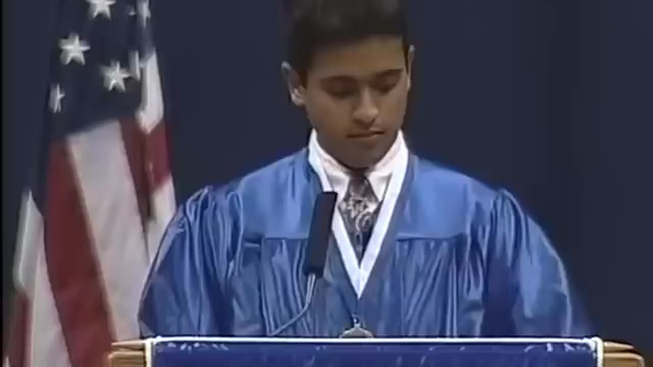 18-Year-Old Vivek Ramaswamy Takes Over the Graduation Stage, Demonstrating His Alpha Male Skills