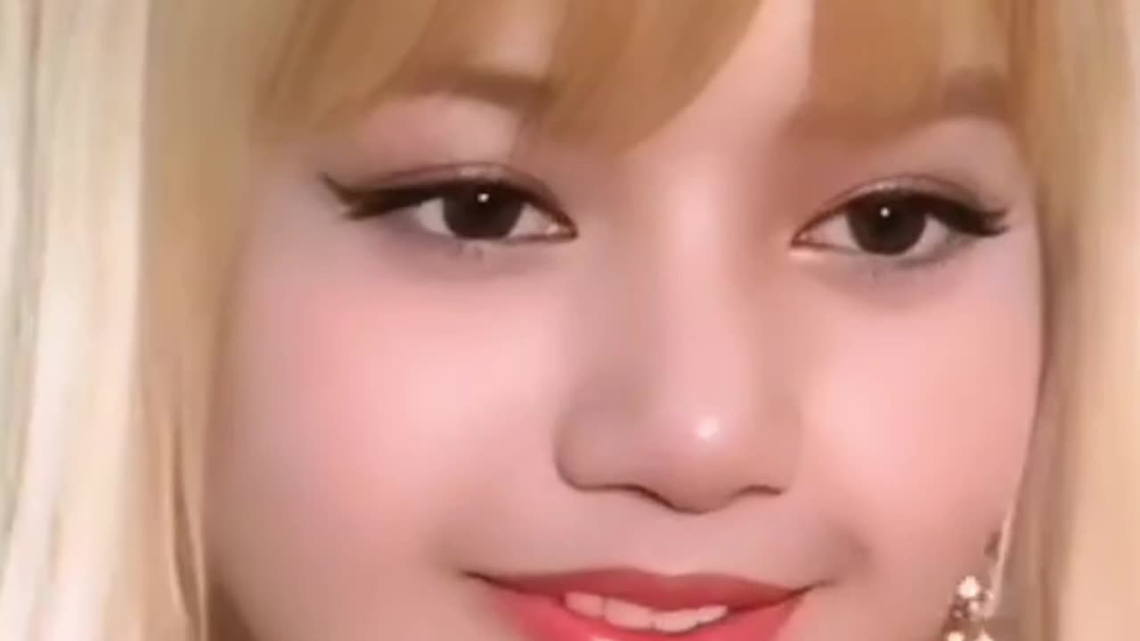 LALISA IS SO CUTE IN BLACKPINK #viralpost #rumblecute #lalisacute #trending #kpop