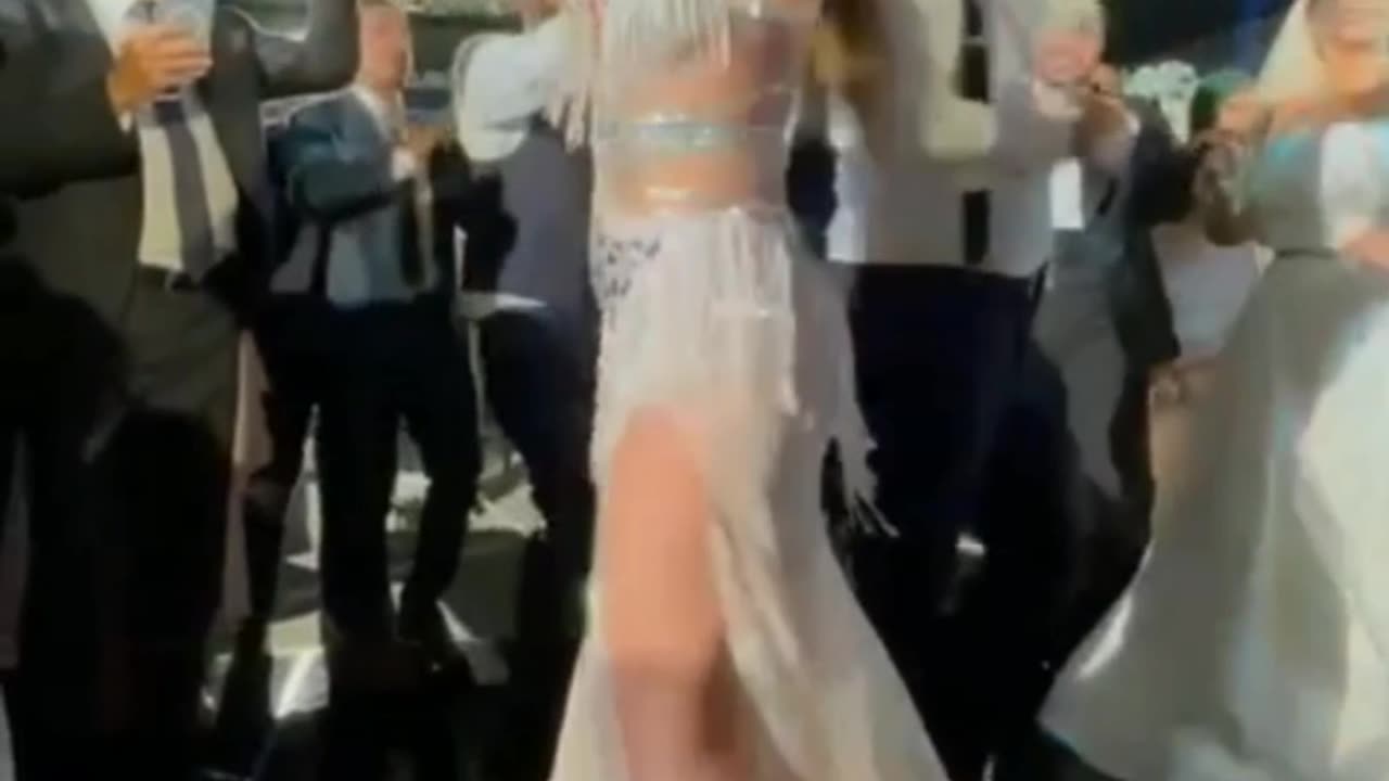 Dubai bali dance💃💃