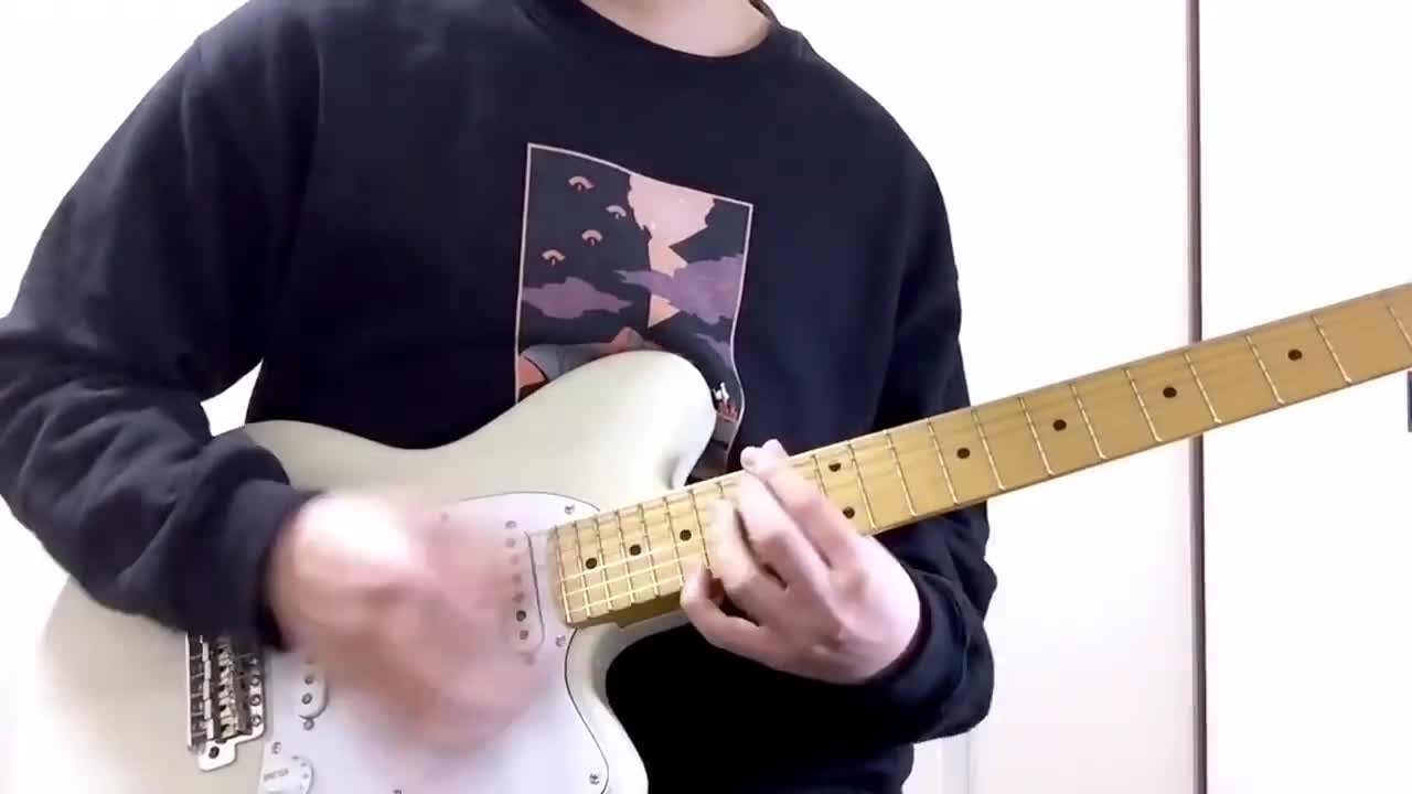 When you need to impress a girl but you only have a guitar and 20 seconds
