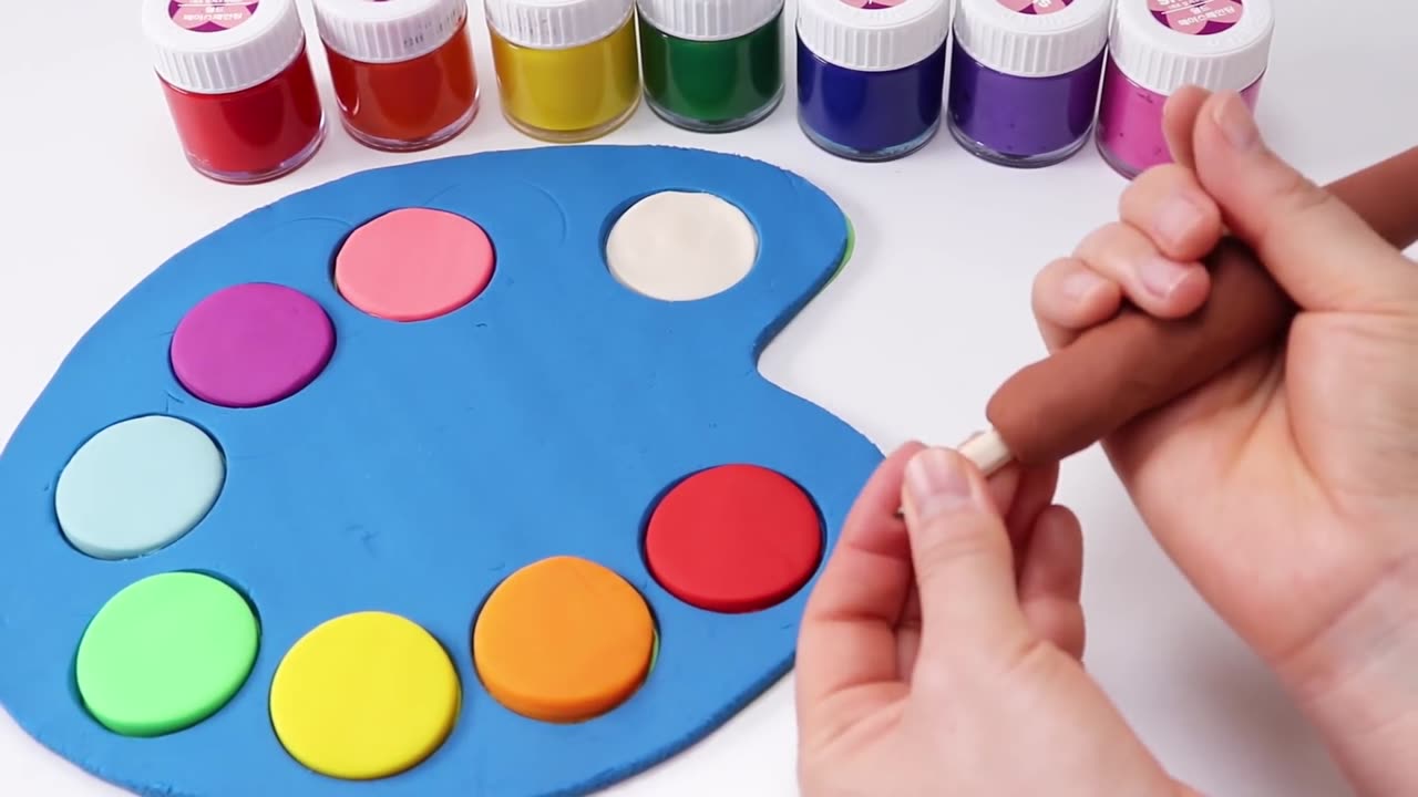 DIY How to Make Rainbow Art Palette and Color Brush