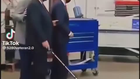 ΔΕΝ ΥΠΑΡΧΕΙ Ο ΑΝΘΡΩΠΑΣ