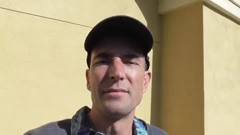 335. Alex Jones Back-Pedals on Trump Attack on Syria