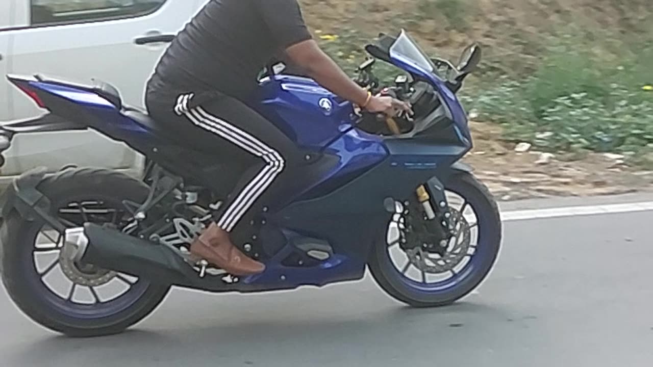 My favorite bike R15 RIDE ON ARAVALI HILLS