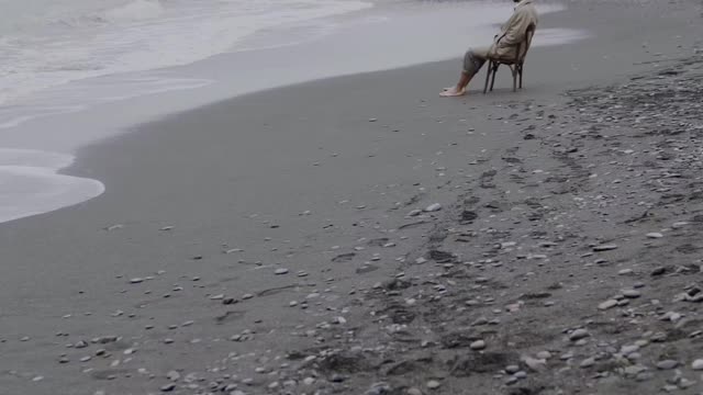 RELAXING ON THE BEACH