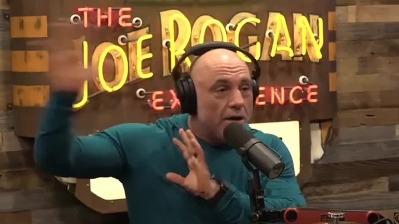 Theo Von Asks Joe Rogan Why Jews Hate White Men