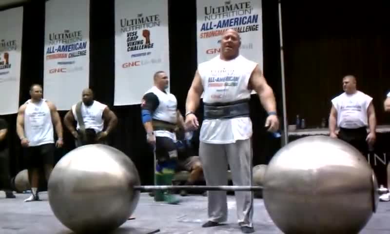 1025 pound deadlift who will win...?