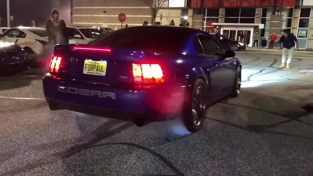 HUGE Kenne Bell Cobra Burnout!!