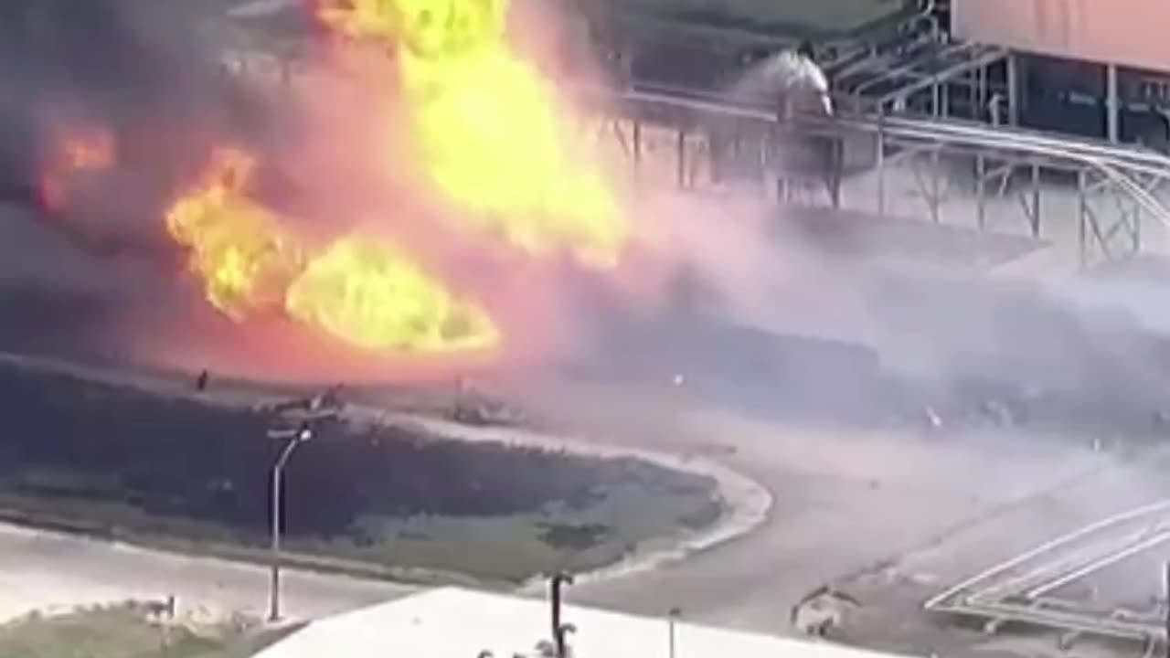 Massive explosion at Ineos Phenol chemicals plant in Pasadena, Texas.