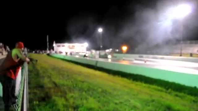 Chris Moore does a Drive By on a Nitrous Busa GRUDGE RACE!!!
