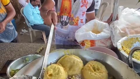 Nashik ultavadapav