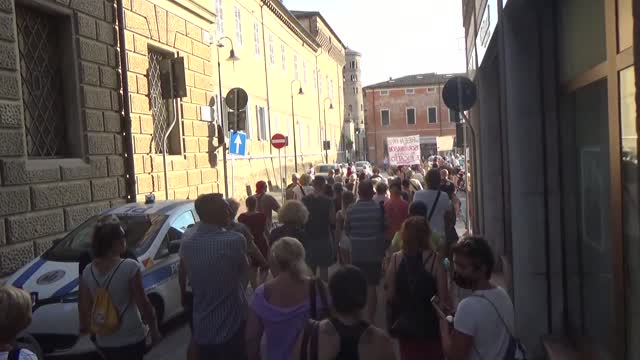 31-07-2021-RAVENNA NO GREEN PASS-Parte 7-00024-Da P.zza del Popolo a P.zza Kennedy -Emanuele Panizza