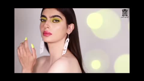 Yellowish Eyes Makeup with Pink Lipstick