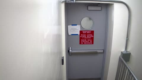 6166RHOBGRRGST3StairwellSide_2021-01-06_23h00min02s787ms.mp4