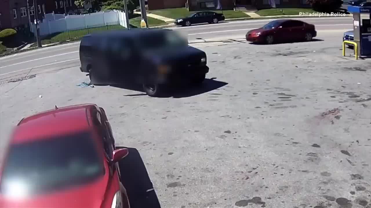 Man Gunned Down While Pumping Gas in Philadelphia_ Cops