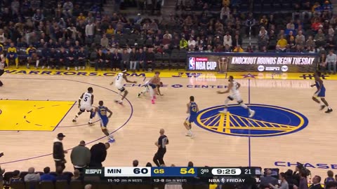 NBA - Curry ➡️ Podziemski ➡️ Waters 👌 @warriors cut the lead to 3