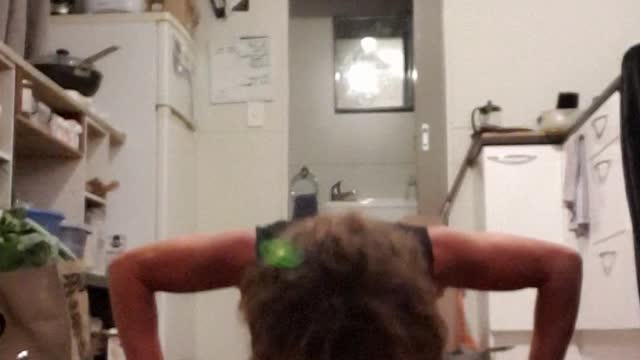 #14 round 2 25x2sets 50 pushups