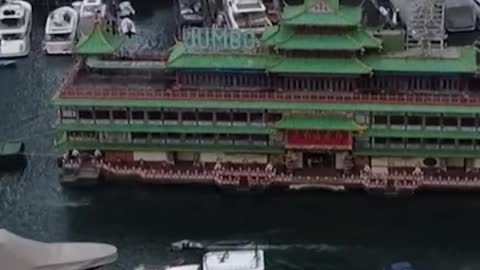 Hong Kong floating jumbo restaurant towed away for good after 44 years