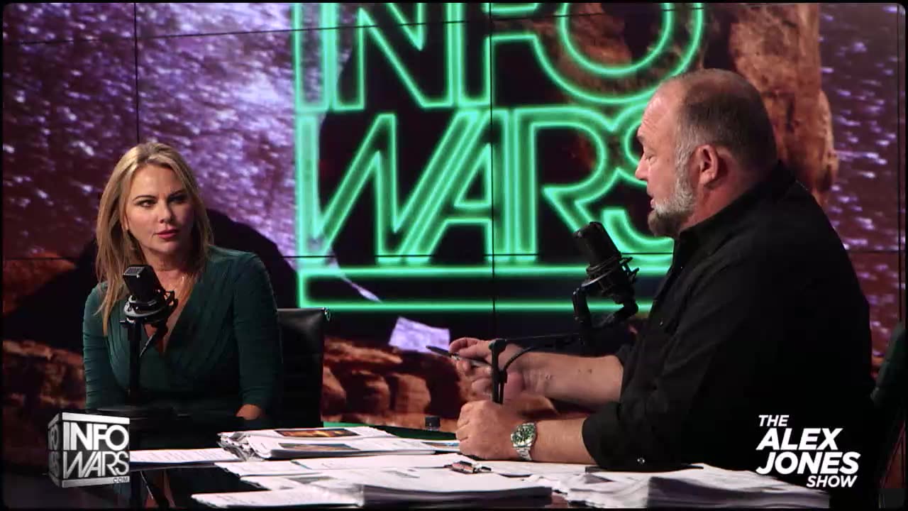 Alex Jones/Lara Logan Destroys The New World Order