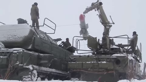 Spectacular Footage of S-300V4, Buk-M3 & SA-17 air defense system Show How to Destroy US Aircraft