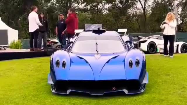 25& Pagani Huayra