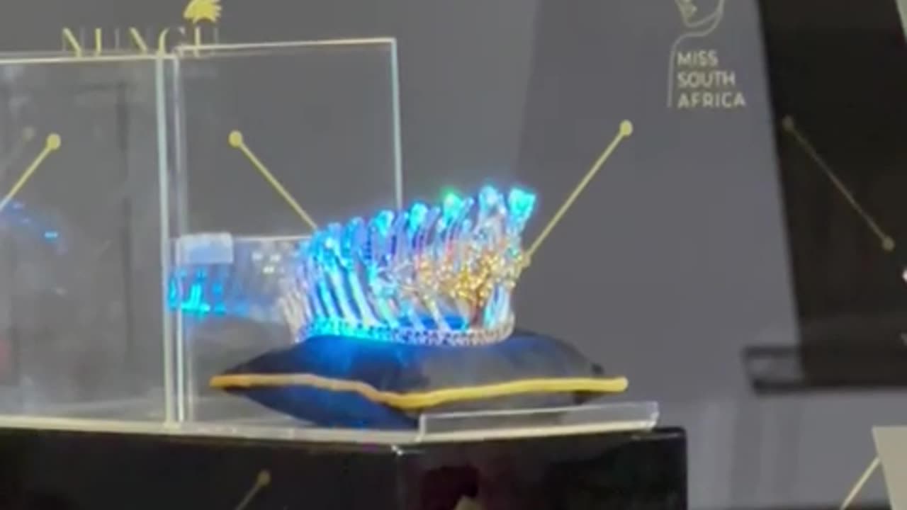 A closer look at the new Miss South Africa crown